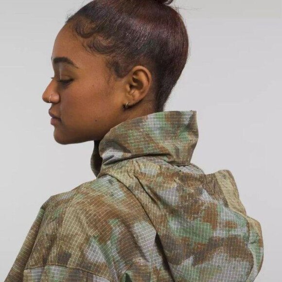 The North Face Women's M66 Hooded Utility Wind Jacket Almond Butter Evol XXL NWT - Picture 5 of 9